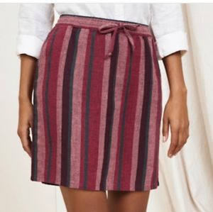Garnet Hill easy linen pull-on skirt.